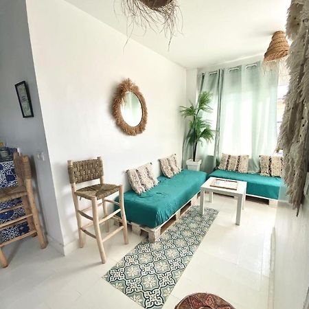 Appartement A Ksar Sghir En Face Du Terminal Passagers De Ferry Port Tanger Med Екстер'єр фото