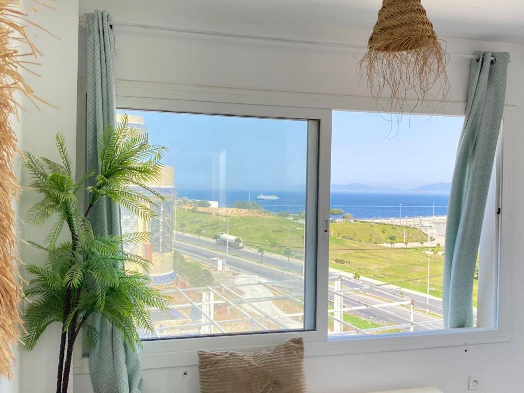 Appartement A Ksar Sghir En Face Du Terminal Passagers De Ferry Port Tanger Med Екстер'єр фото