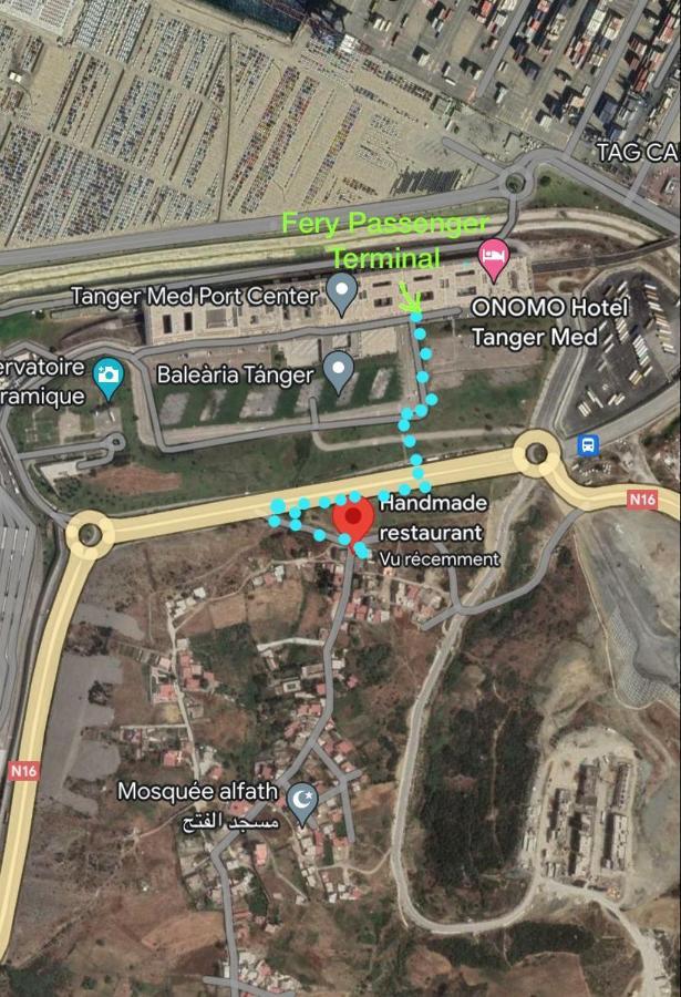 Appartement A Ksar Sghir En Face Du Terminal Passagers De Ferry Port Tanger Med Екстер'єр фото