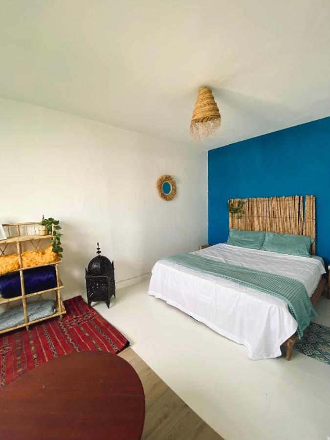 Appartement A Ksar Sghir En Face Du Terminal Passagers De Ferry Port Tanger Med Екстер'єр фото